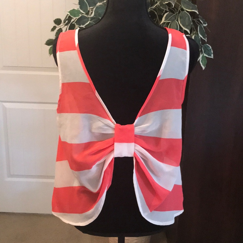 Cute coral and white top